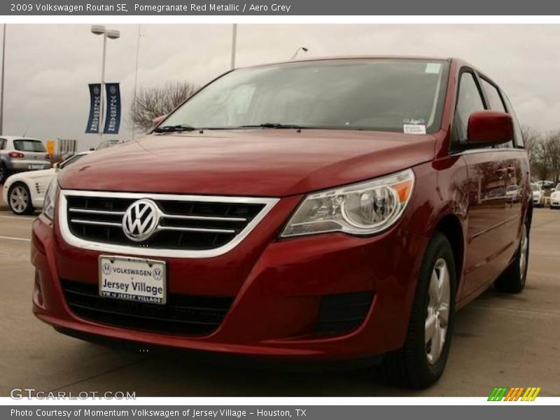 Pomegranate Red Metallic / Aero Grey 2009 Volkswagen Routan SE