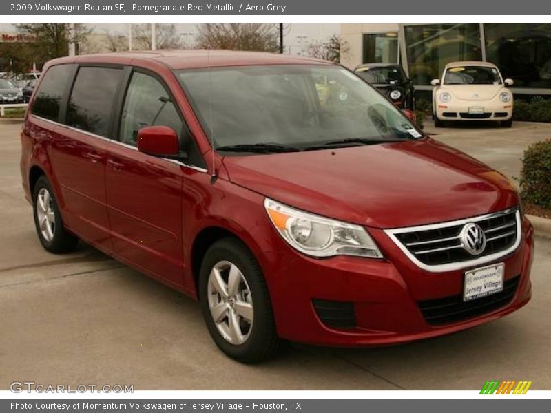 Pomegranate Red Metallic / Aero Grey 2009 Volkswagen Routan SE