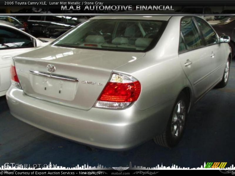 Lunar Mist Metallic / Stone Gray 2006 Toyota Camry XLE