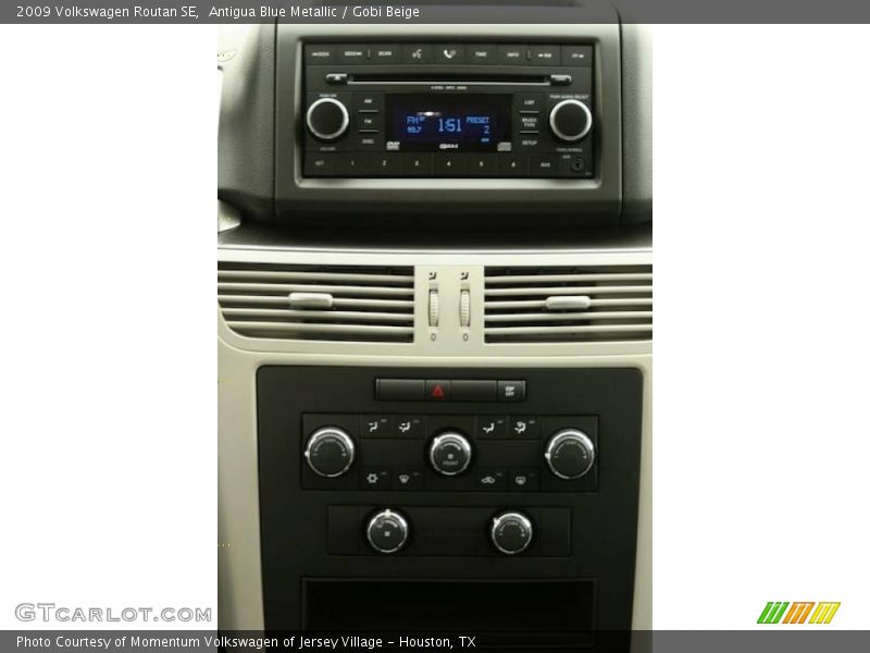 Antigua Blue Metallic / Gobi Beige 2009 Volkswagen Routan SE