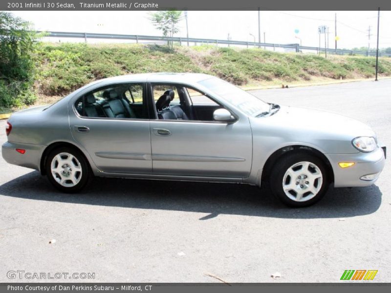 Titanium Metallic / Graphite 2001 Infiniti I 30 Sedan