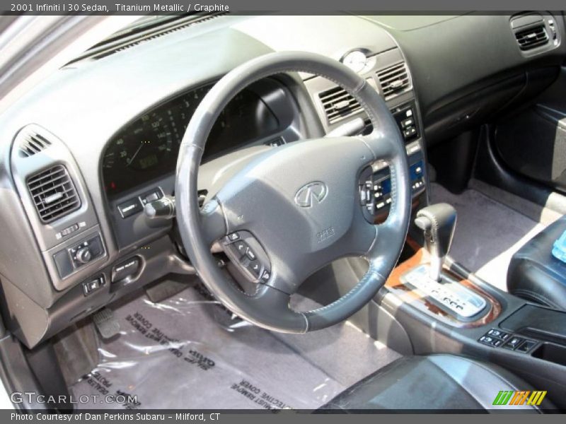 Titanium Metallic / Graphite 2001 Infiniti I 30 Sedan