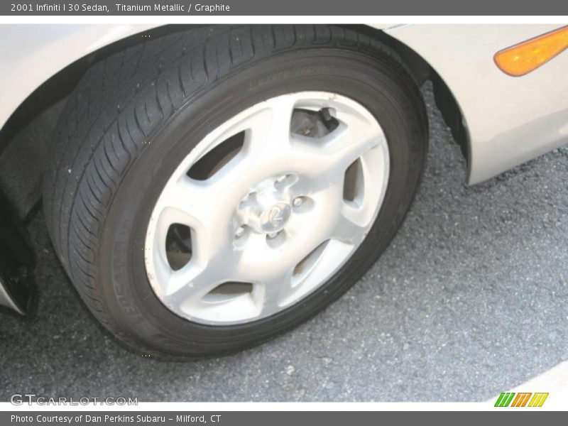 Titanium Metallic / Graphite 2001 Infiniti I 30 Sedan