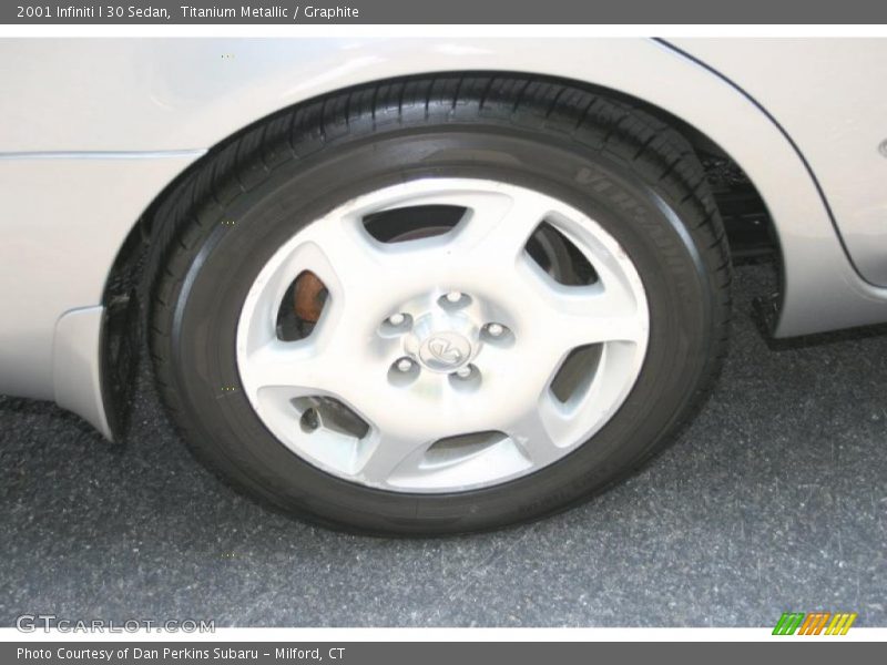 Titanium Metallic / Graphite 2001 Infiniti I 30 Sedan