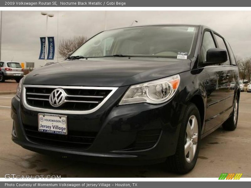 Nocturne Black Metallic / Gobi Beige 2009 Volkswagen Routan SE