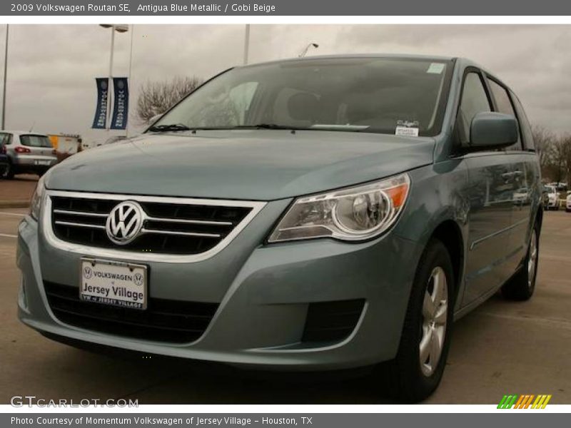 Antigua Blue Metallic / Gobi Beige 2009 Volkswagen Routan SE