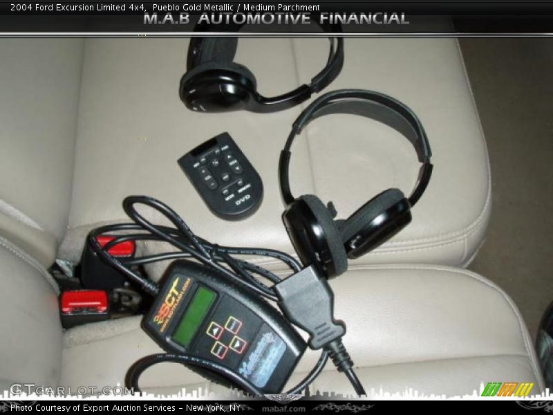 Pueblo Gold Metallic / Medium Parchment 2004 Ford Excursion Limited 4x4