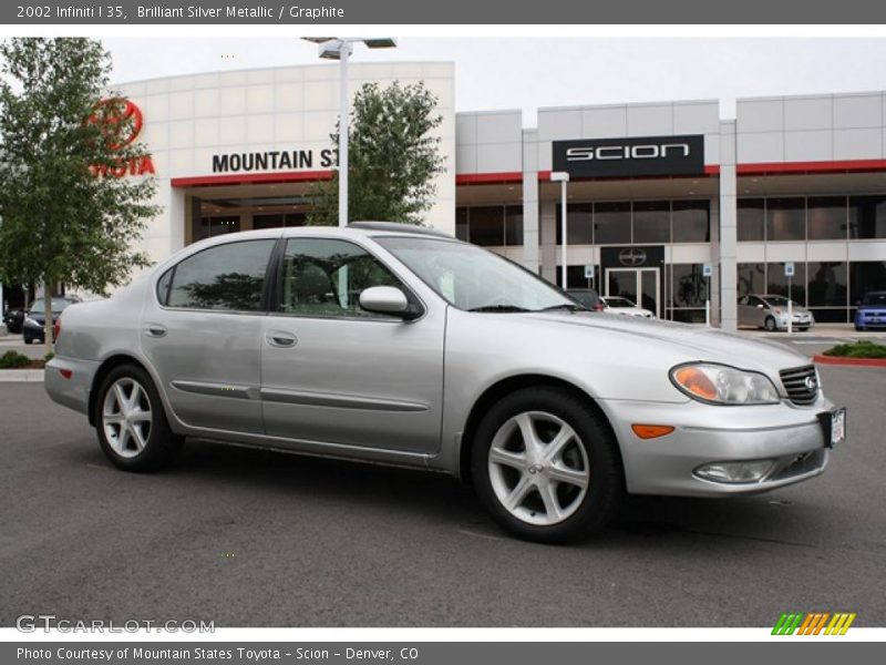 Brilliant Silver Metallic / Graphite 2002 Infiniti I 35