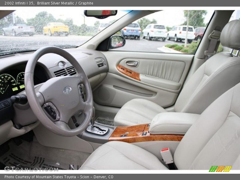 Brilliant Silver Metallic / Graphite 2002 Infiniti I 35