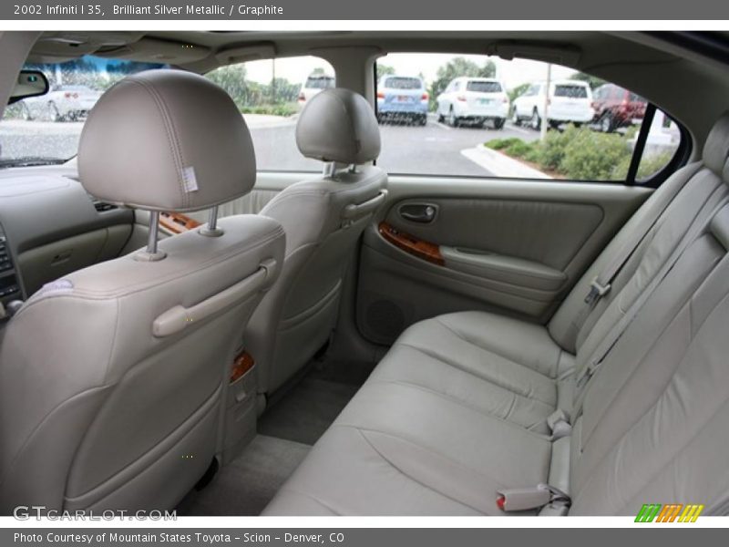 Brilliant Silver Metallic / Graphite 2002 Infiniti I 35