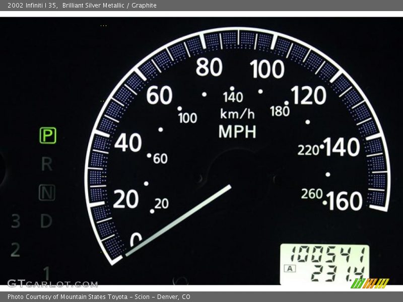 Brilliant Silver Metallic / Graphite 2002 Infiniti I 35