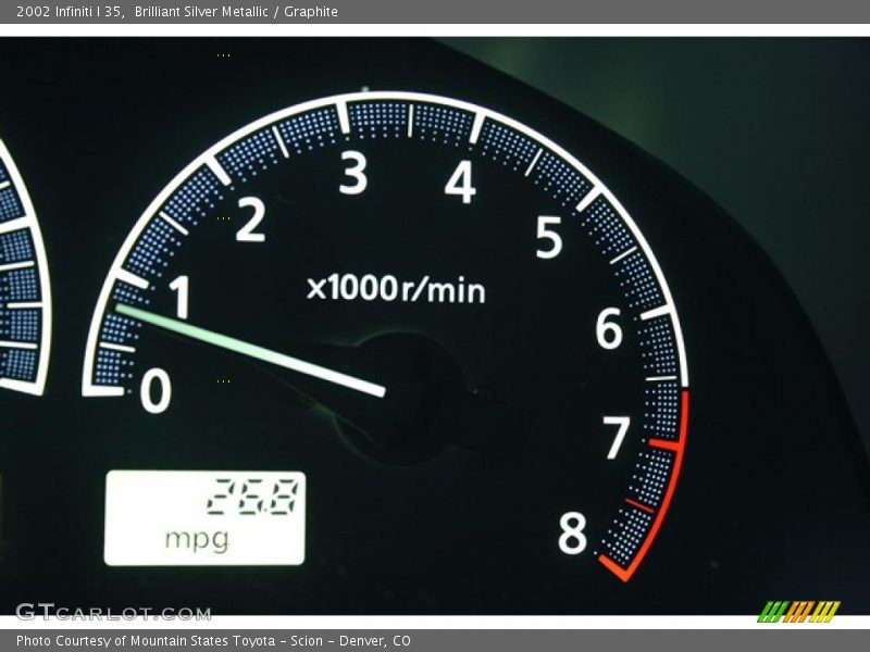 Brilliant Silver Metallic / Graphite 2002 Infiniti I 35