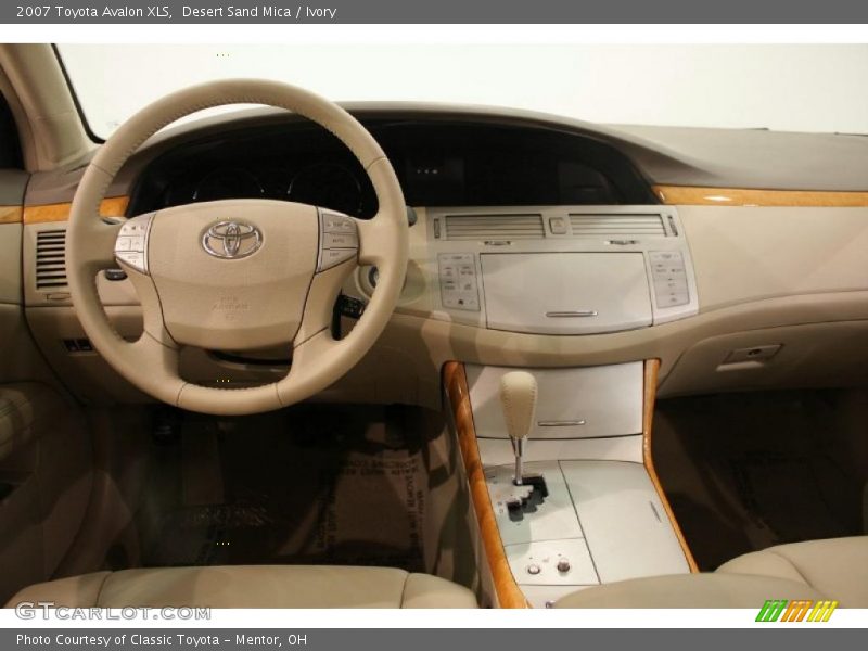 Desert Sand Mica / Ivory 2007 Toyota Avalon XLS