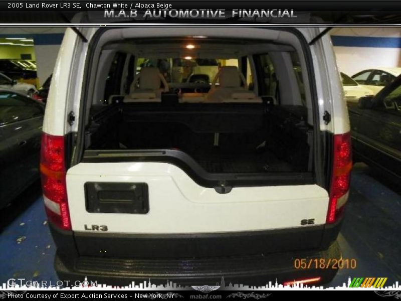 Chawton White / Alpaca Beige 2005 Land Rover LR3 SE
