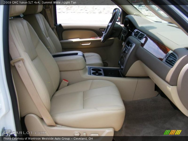 Summit White / Light Tan 2009 GMC Yukon SLT 4x4