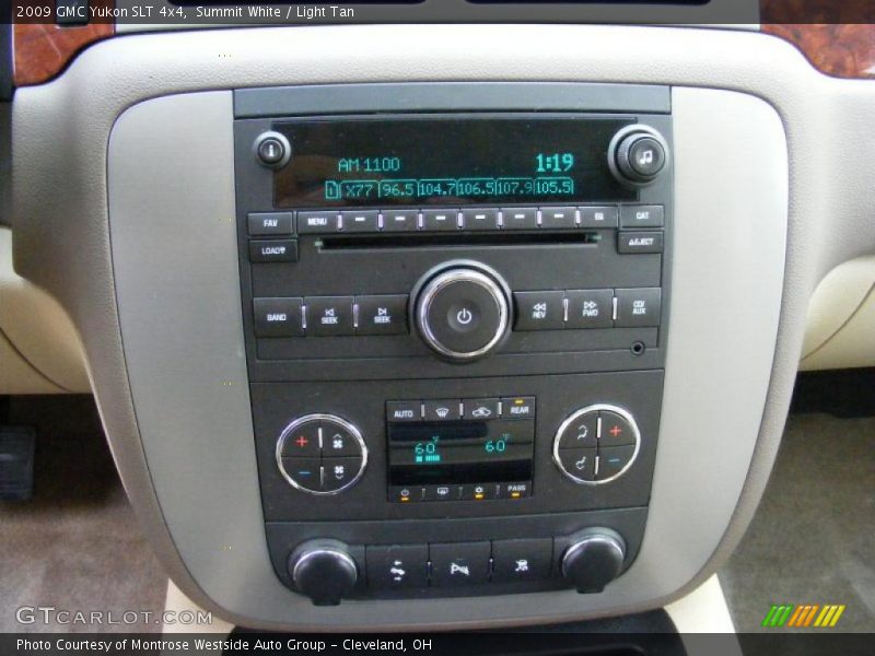 Summit White / Light Tan 2009 GMC Yukon SLT 4x4
