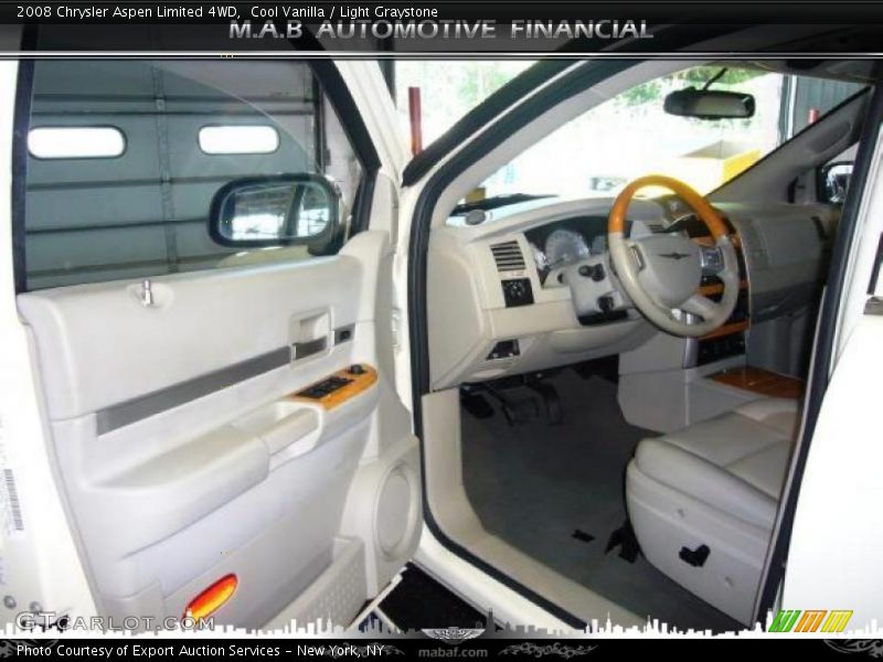Cool Vanilla / Light Graystone 2008 Chrysler Aspen Limited 4WD