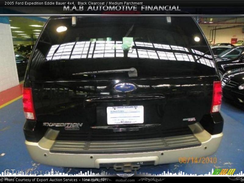 Black Clearcoat / Medium Parchment 2005 Ford Expedition Eddie Bauer 4x4