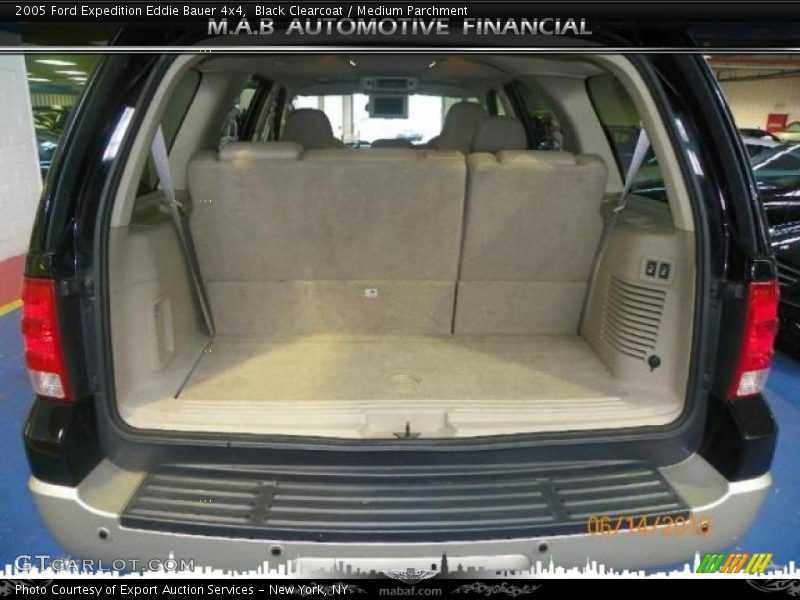 Black Clearcoat / Medium Parchment 2005 Ford Expedition Eddie Bauer 4x4