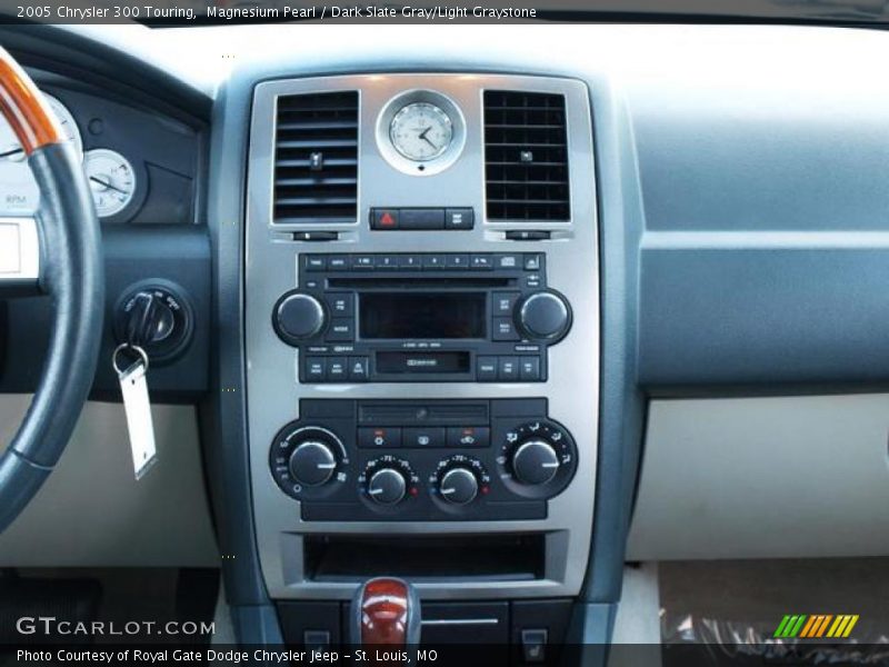 Magnesium Pearl / Dark Slate Gray/Light Graystone 2005 Chrysler 300 Touring
