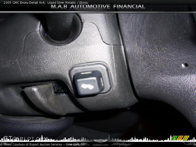 Liquid Silver Metallic / Ebony 2005 GMC Envoy Denali 4x4