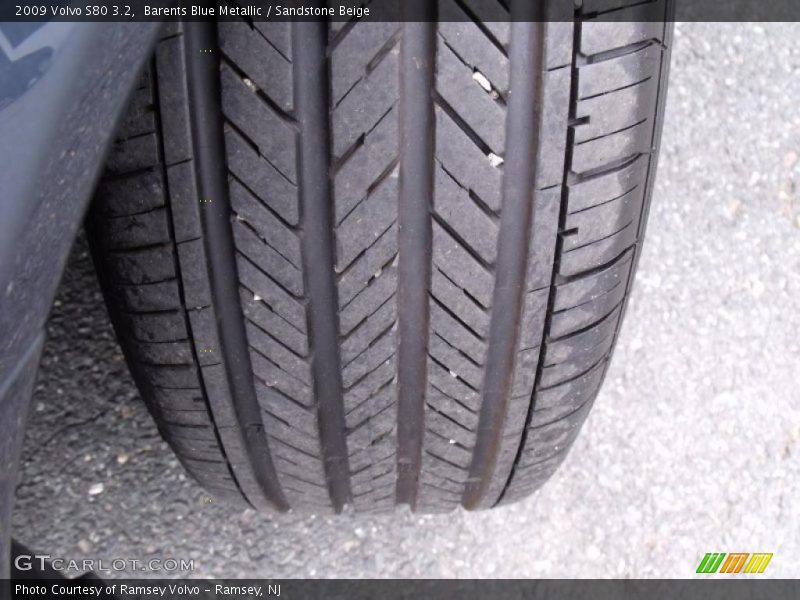 Barents Blue Metallic / Sandstone Beige 2009 Volvo S80 3.2