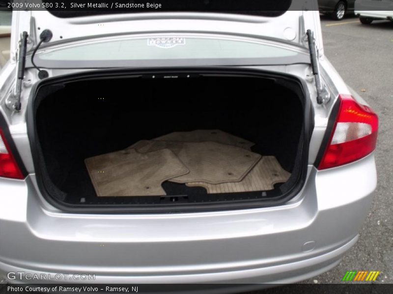 Silver Metallic / Sandstone Beige 2009 Volvo S80 3.2