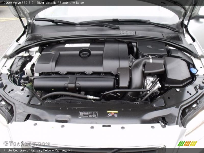 Silver Metallic / Sandstone Beige 2009 Volvo S80 3.2