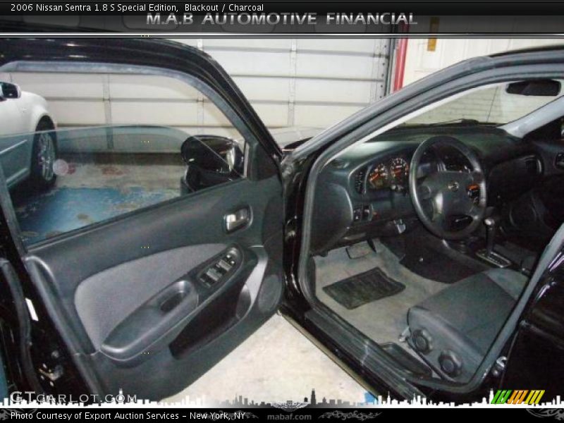 Blackout / Charcoal 2006 Nissan Sentra 1.8 S Special Edition