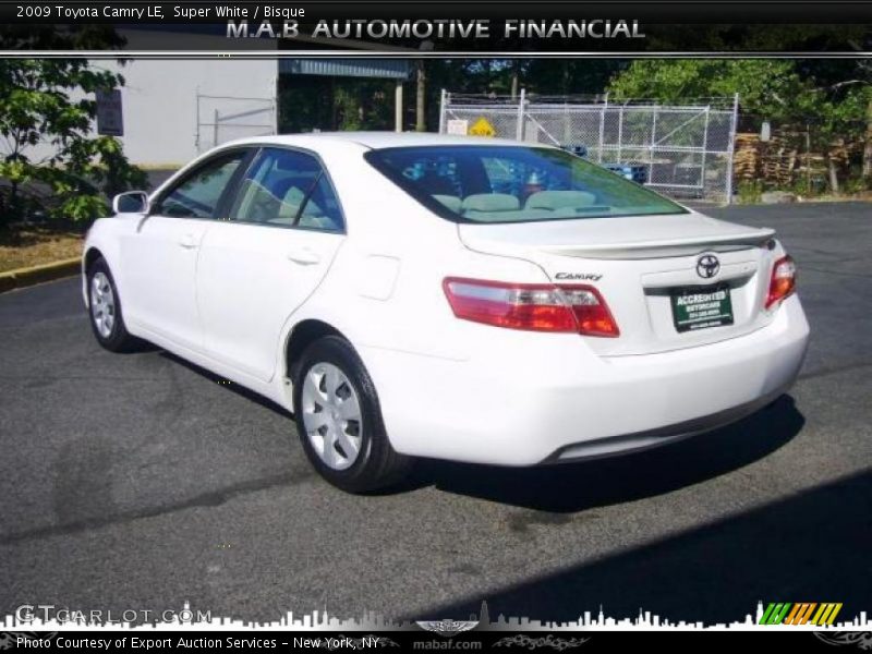 Super White / Bisque 2009 Toyota Camry LE