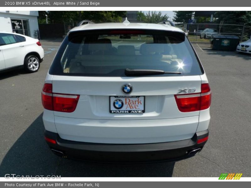 Alpine White / Sand Beige 2010 BMW X5 xDrive48i