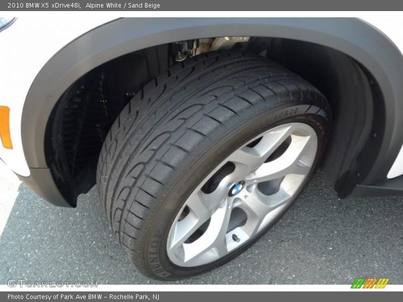 Alpine White / Sand Beige 2010 BMW X5 xDrive48i