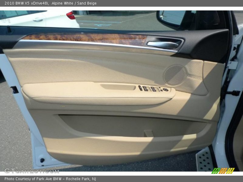 Alpine White / Sand Beige 2010 BMW X5 xDrive48i