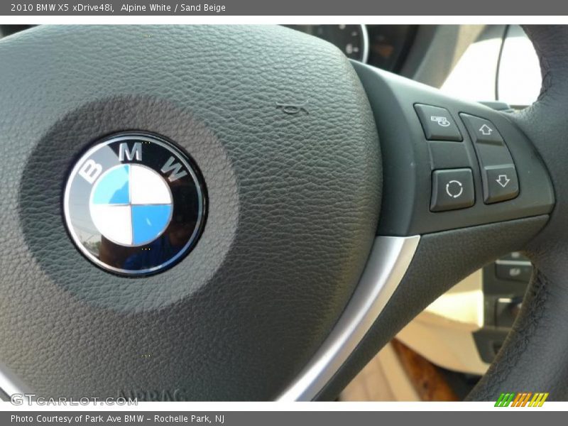 Alpine White / Sand Beige 2010 BMW X5 xDrive48i