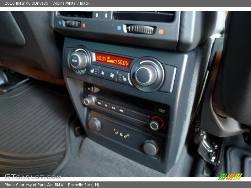 Alpine White / Black 2010 BMW X6 xDrive35i