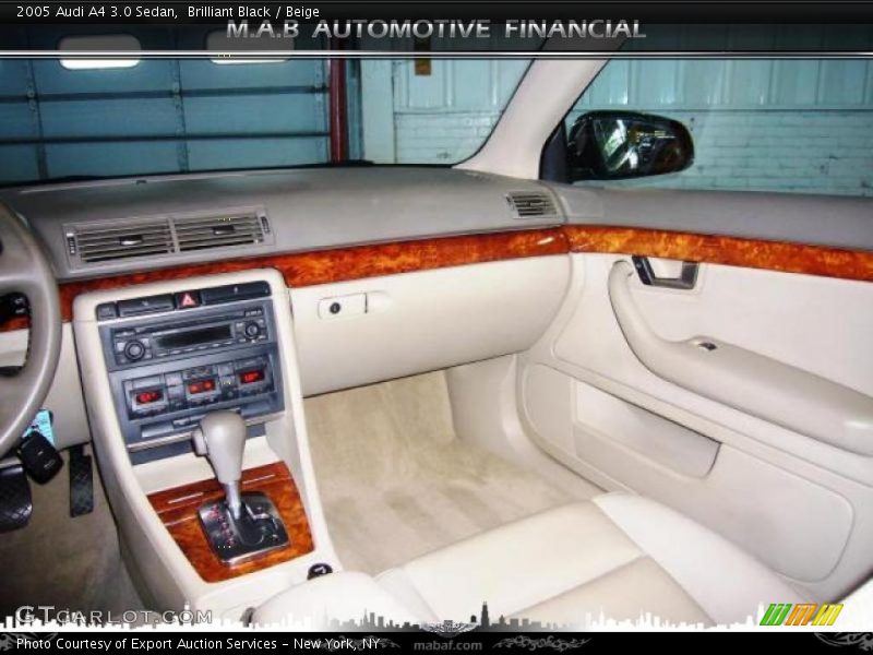 Brilliant Black / Beige 2005 Audi A4 3.0 Sedan