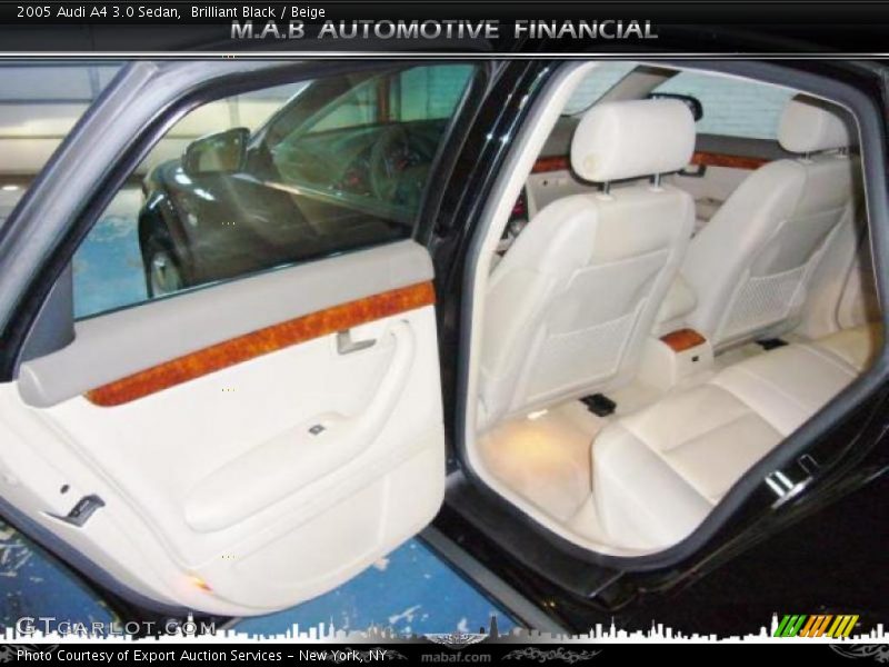 Brilliant Black / Beige 2005 Audi A4 3.0 Sedan