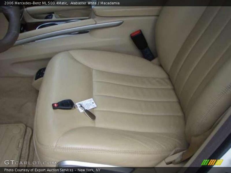 Alabaster White / Macadamia 2006 Mercedes-Benz ML 500 4Matic
