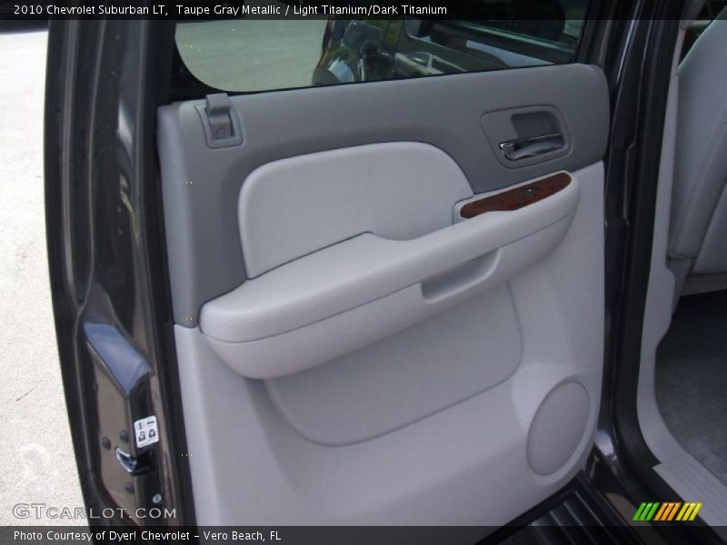 Taupe Gray Metallic / Light Titanium/Dark Titanium 2010 Chevrolet Suburban LT