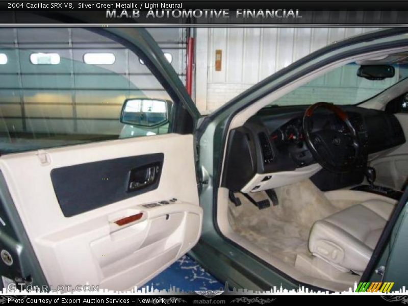 Silver Green Metallic / Light Neutral 2004 Cadillac SRX V8