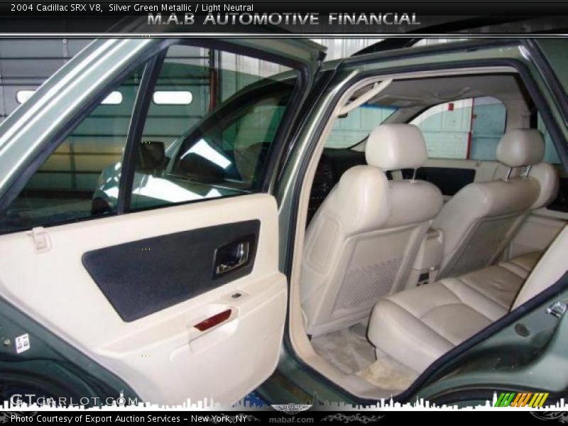 Silver Green Metallic / Light Neutral 2004 Cadillac SRX V8