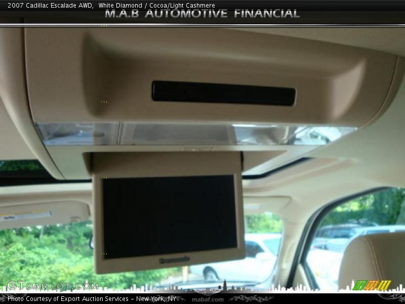White Diamond / Cocoa/Light Cashmere 2007 Cadillac Escalade AWD
