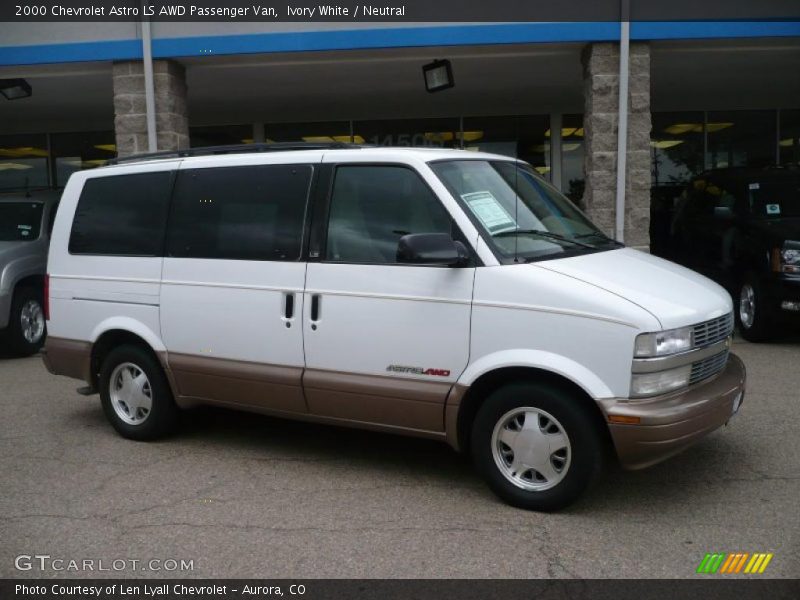 Ivory White / Neutral 2000 Chevrolet Astro LS AWD Passenger Van