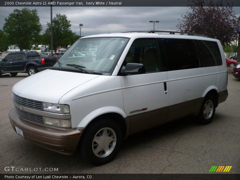 Ivory White / Neutral 2000 Chevrolet Astro LS AWD Passenger Van