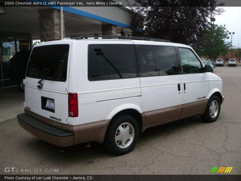 Ivory White / Neutral 2000 Chevrolet Astro LS AWD Passenger Van