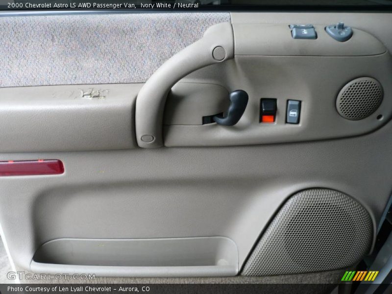 Ivory White / Neutral 2000 Chevrolet Astro LS AWD Passenger Van