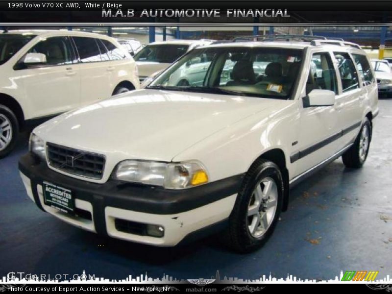 White / Beige 1998 Volvo V70 XC AWD