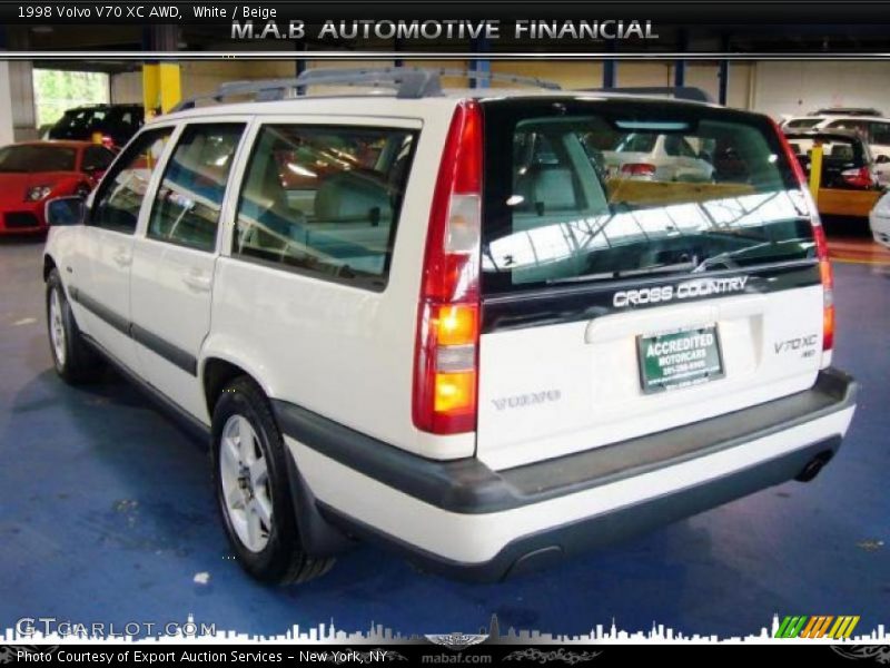 White / Beige 1998 Volvo V70 XC AWD