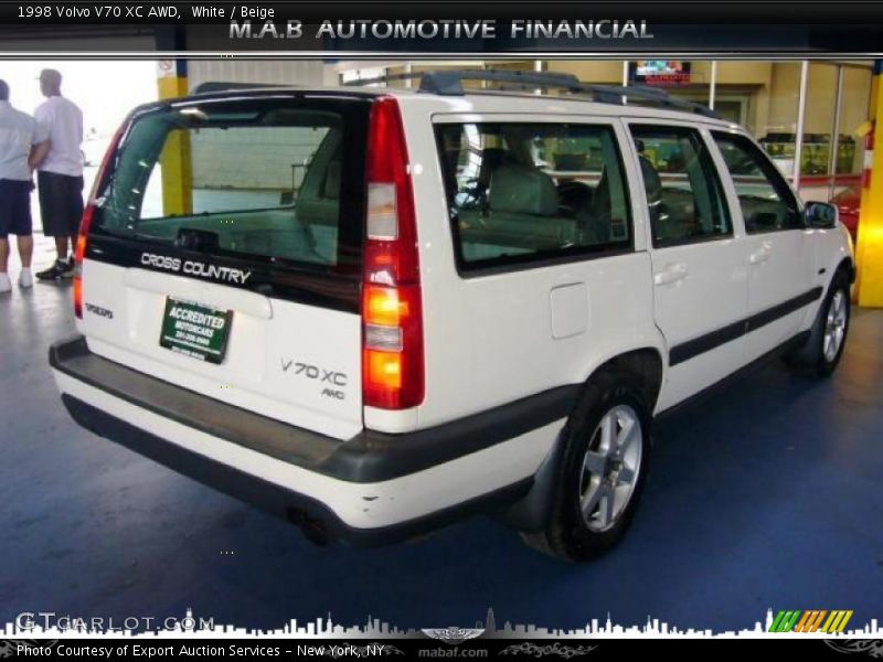 White / Beige 1998 Volvo V70 XC AWD