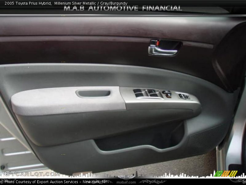 Millenium Silver Metallic / Gray/Burgundy 2005 Toyota Prius Hybrid